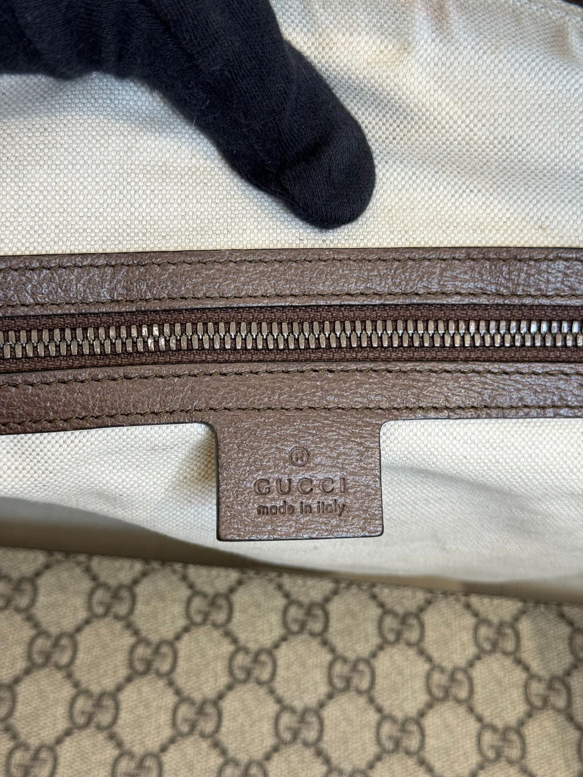 Gucci Beige/Brown GG Supreme Canvas Savoy Medium Duffle Bag