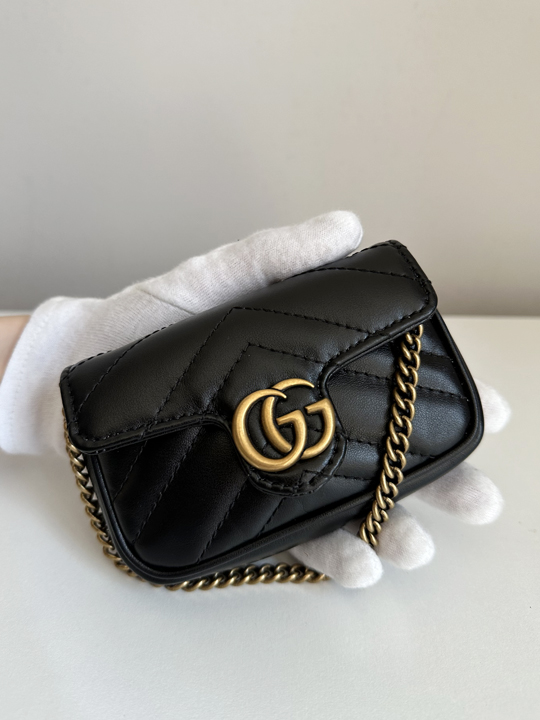 Gucci Black GG Marmont Coin Case Bag, Luxury, Bags & Wallets on Carousell