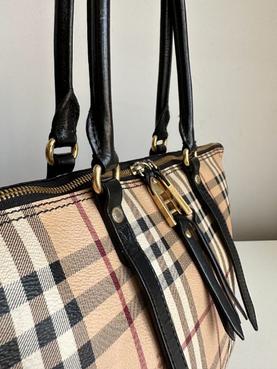 Burberry haymarket 2024 salisbury tote